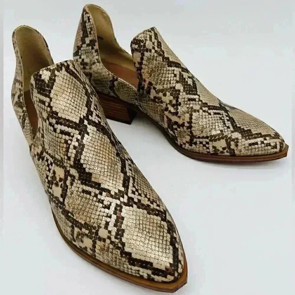 CHINESE LAUNDRY | Fortune Ankle Boot | Tan + Metallic Snake | NWT 9 - Picture 5 of 12